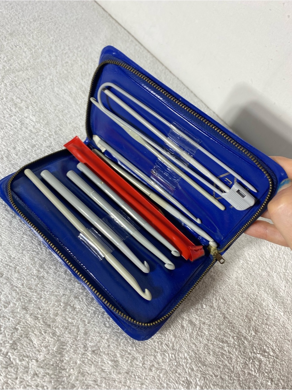 Vintage DCN Crochet Hook Knitting Needle Kit Blue Vinyl Zipper Case